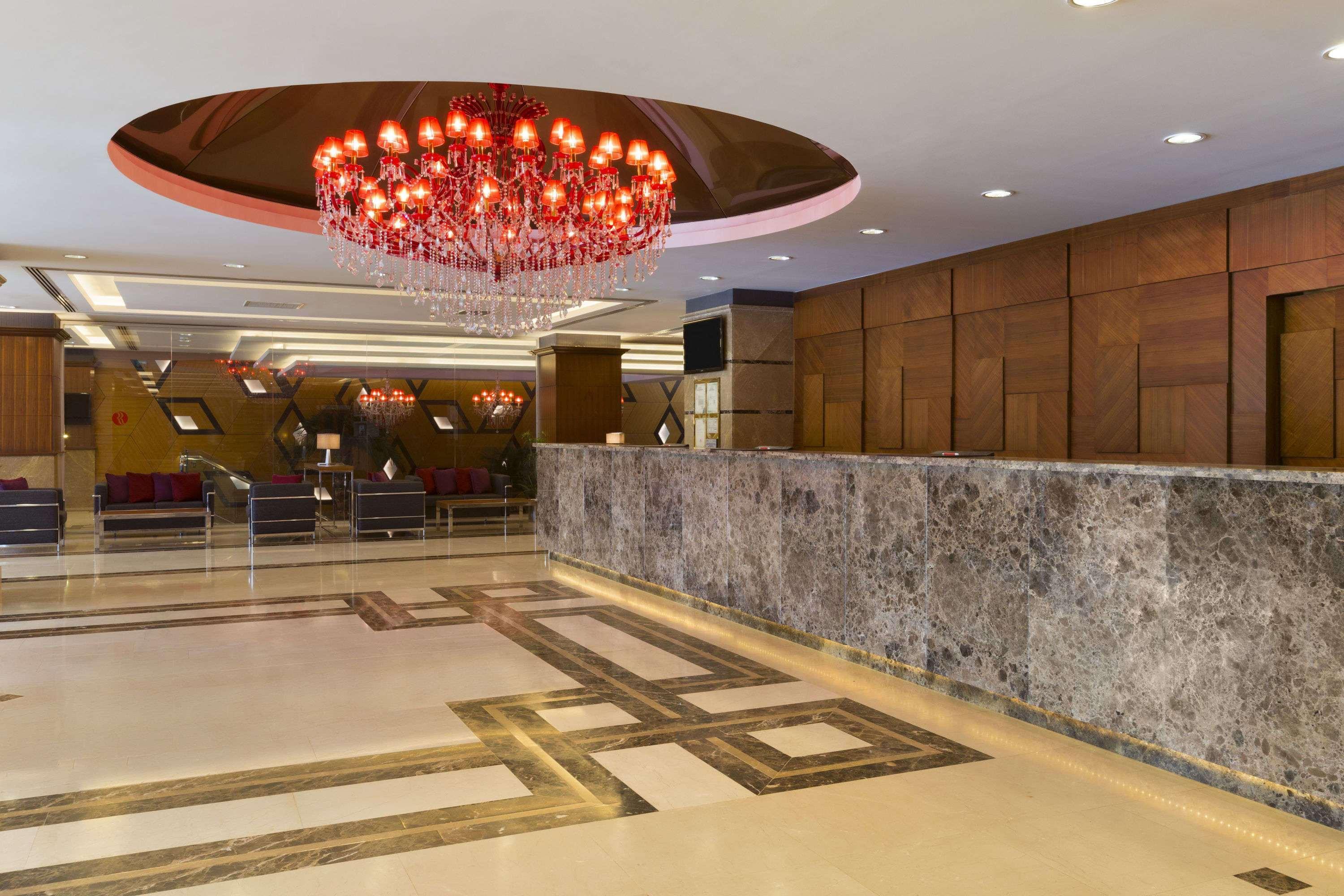 Отель Ramada Plaza By Wyndham Izmit Коджаэли Экстерьер фото Lobby