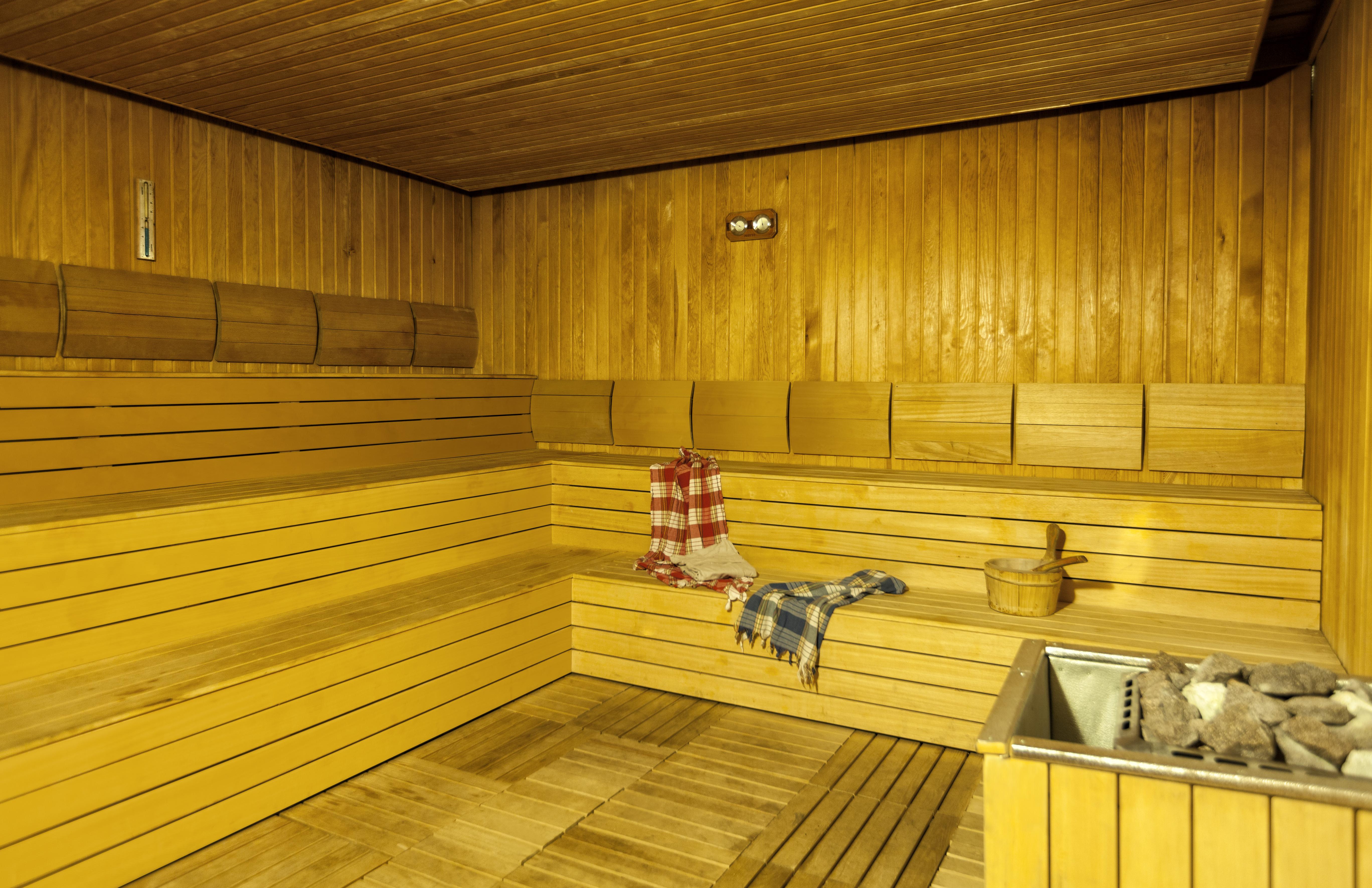 Отель Ramada Plaza By Wyndham Izmit Коджаэли Экстерьер фото A Finnish sauna