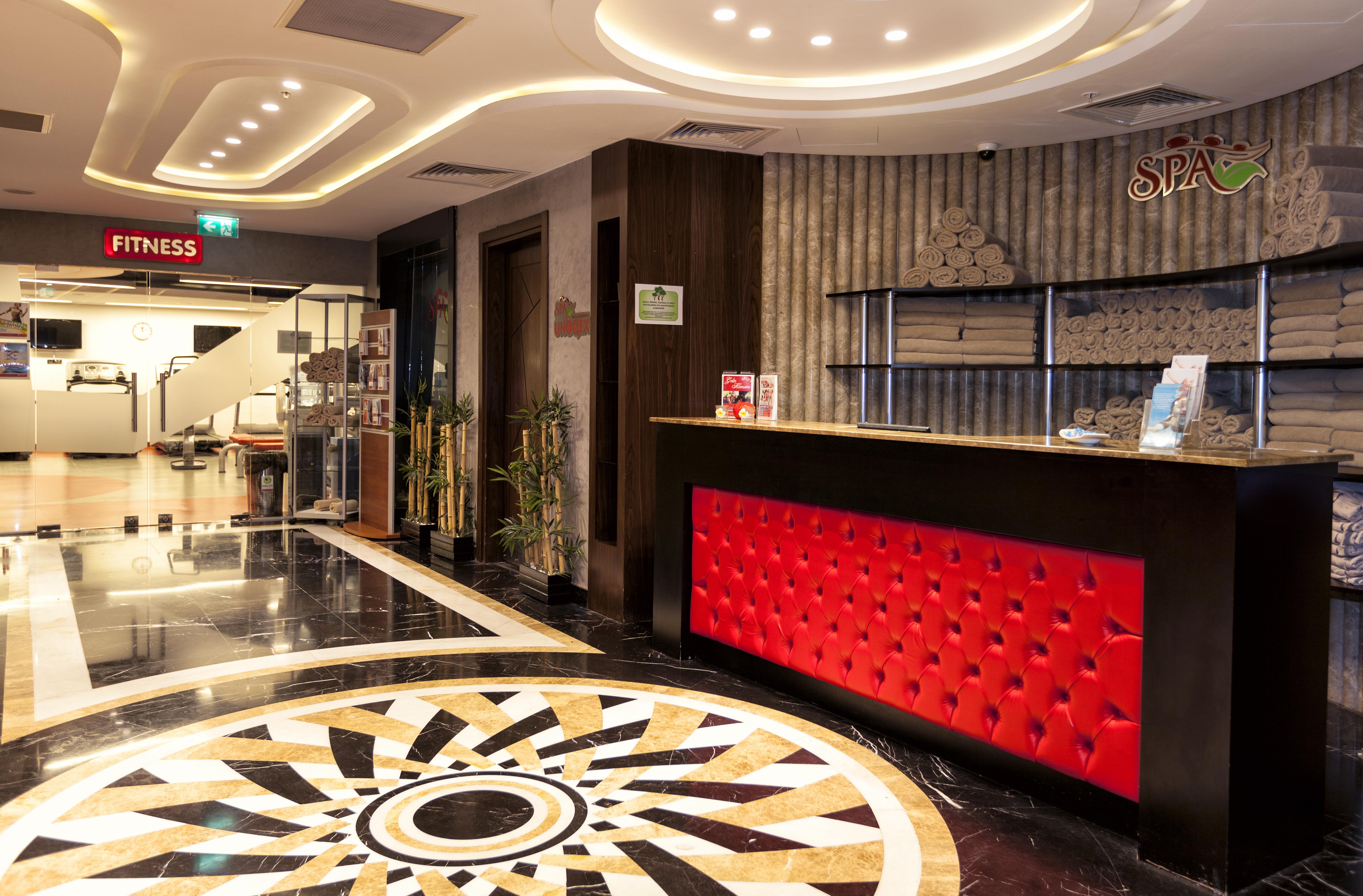 Отель Ramada Plaza By Wyndham Izmit Коджаэли Экстерьер фото Spa